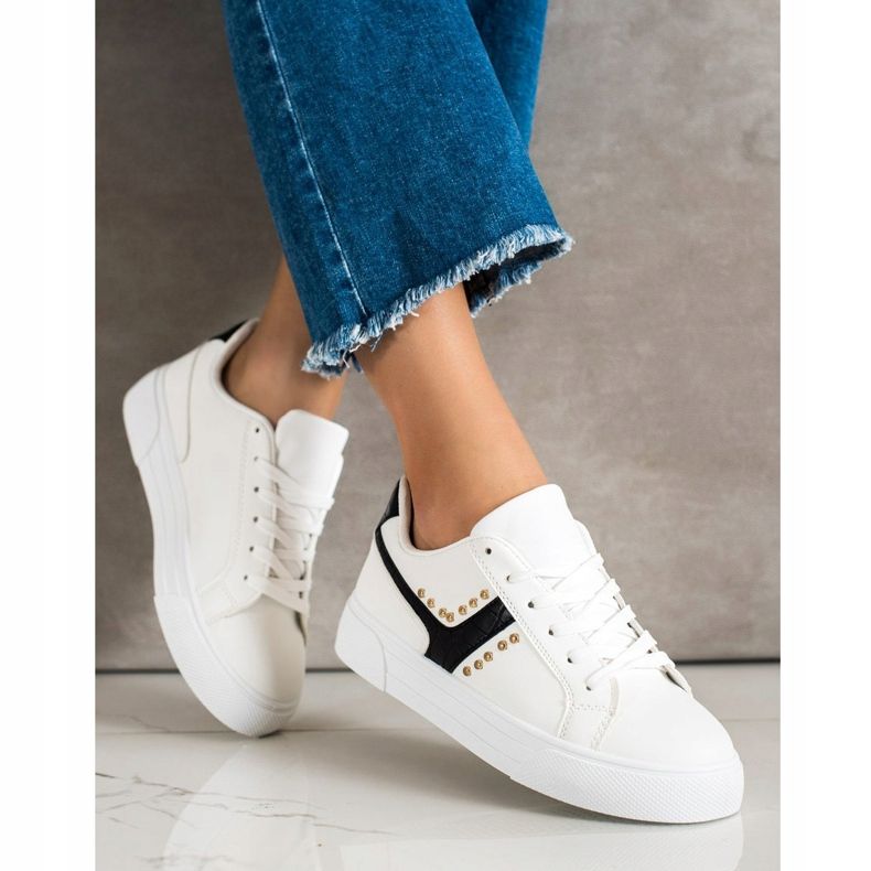 SHELOVET Svázané boty s černou vložkou bílý 2