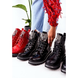 Lakovaní teplí dělníci s černým kubickým zirkonem 2