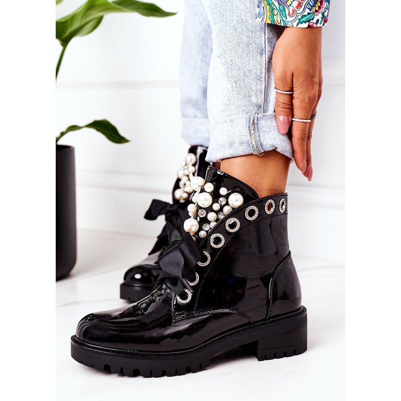 Lakovaní teplí dělníci s perlami černé Perly černý 2