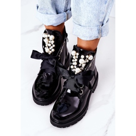 Lakovaní teplí dělníci s perlami černé Perly černý 1