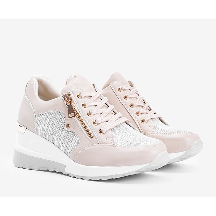 Béžově lesklé tenisky na klínku The Moment béžový 1