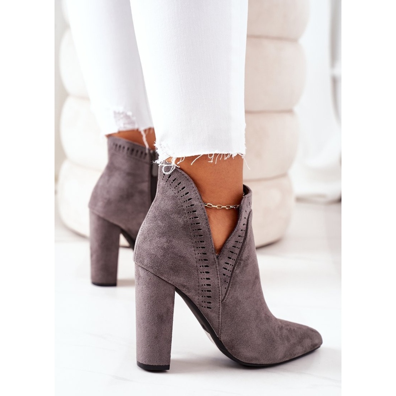 Teplé boty na sloupku šedé Sally šedá 1