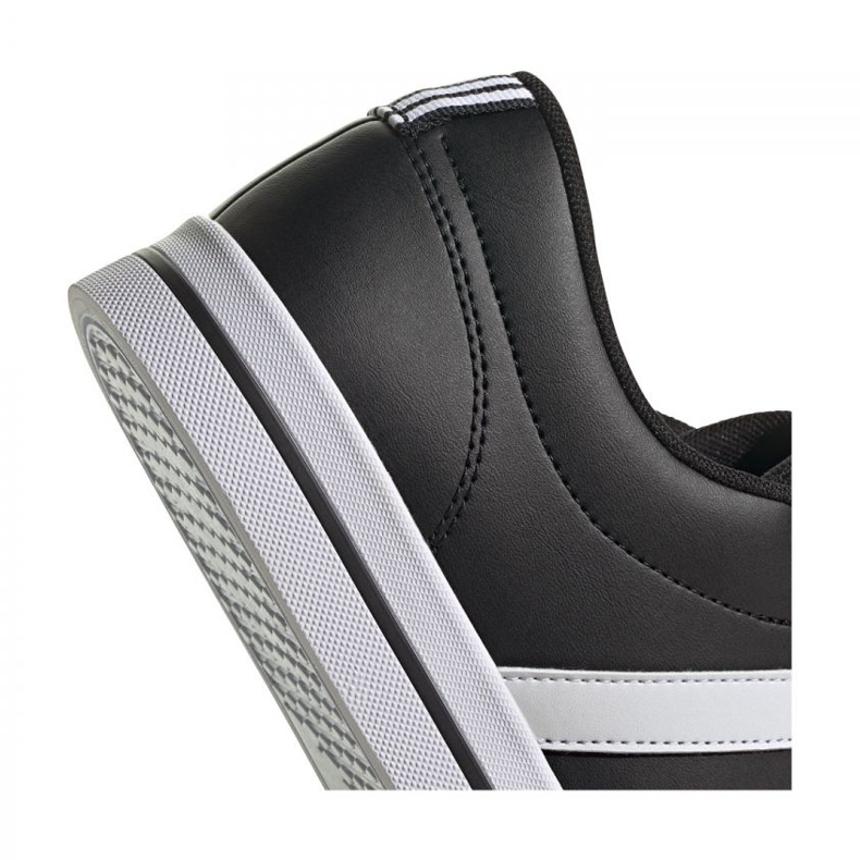 Boty adidas Retrovulc M H02210 černý 2