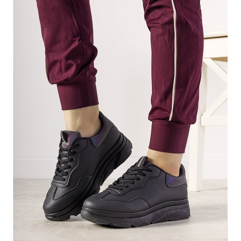 Černé tenisky s reflexní vložkou Kaori černá 1