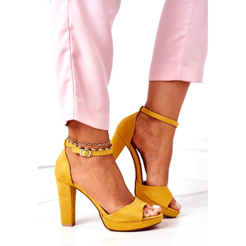 Dámské semišové sandály na post žluté žlutá 3
