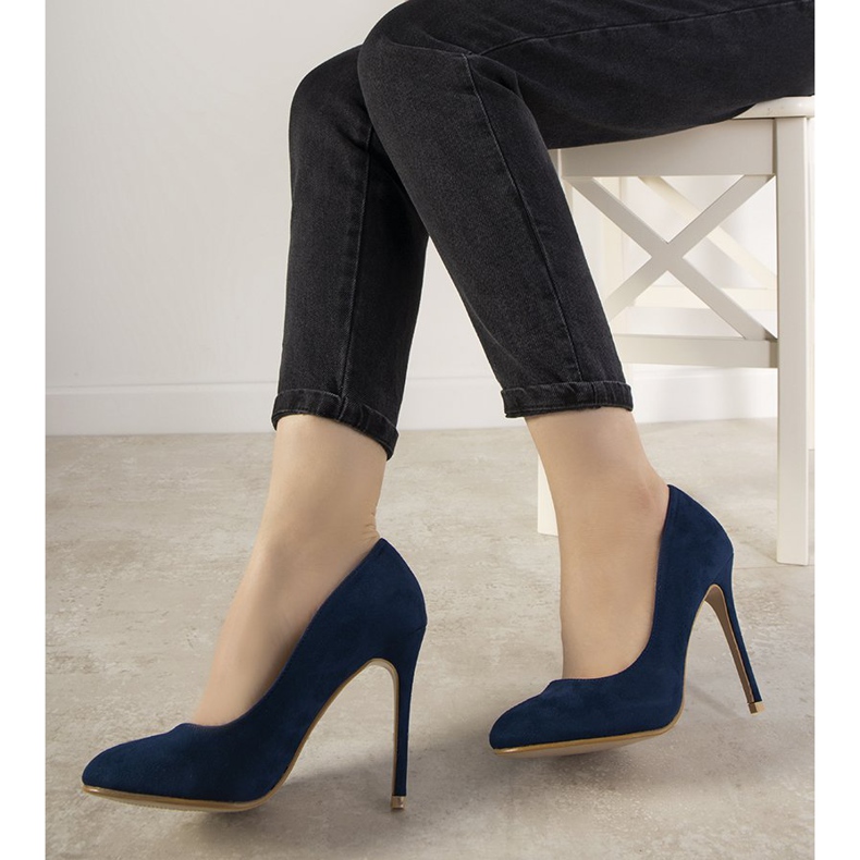 Tmavě modré lodičky na podpatku Dermeno modrý 1