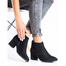 Klasické černé boty VINCEZA černá 2