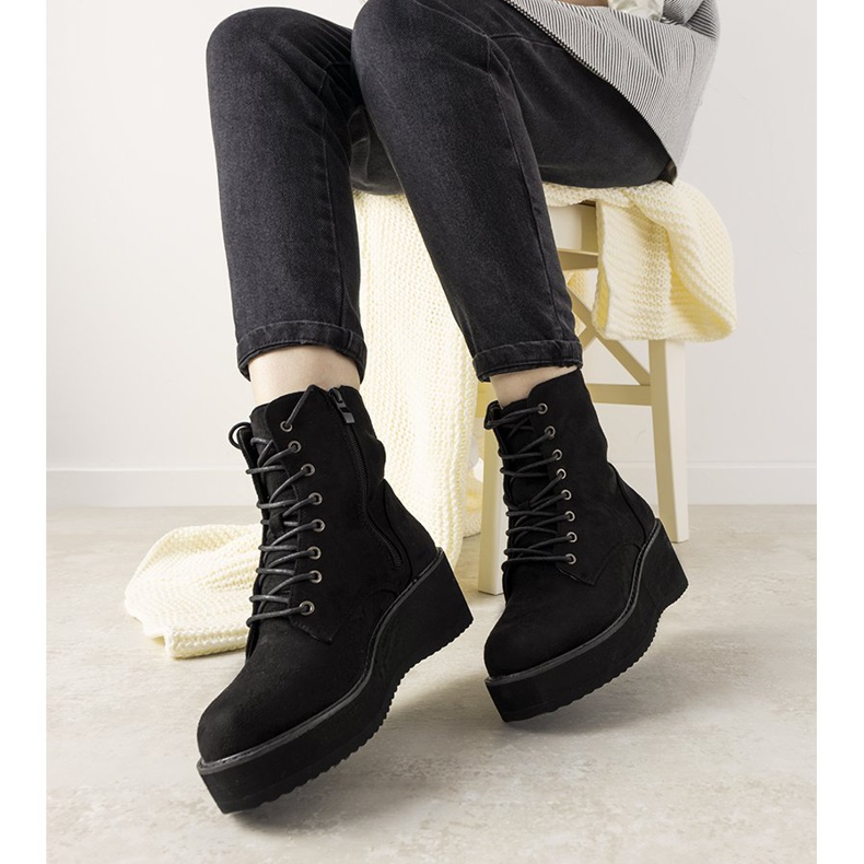 Černé kozačky na vysoké podrážce Dexter černý 1