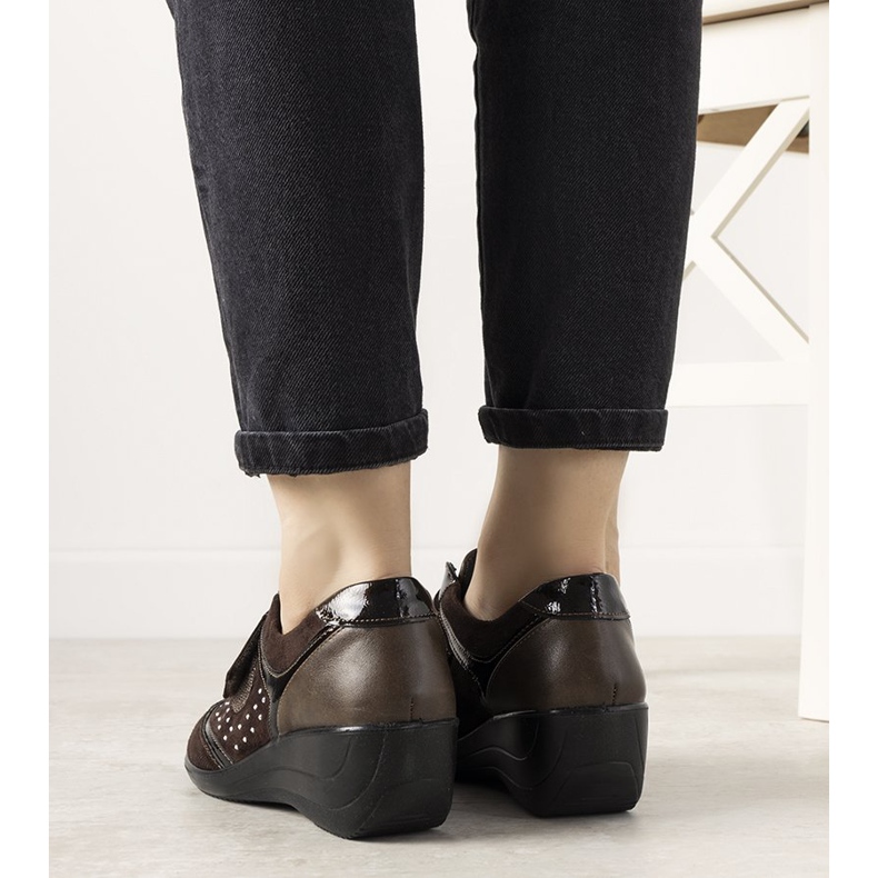 Hnědé brogues na klínu Merante hnědý 1