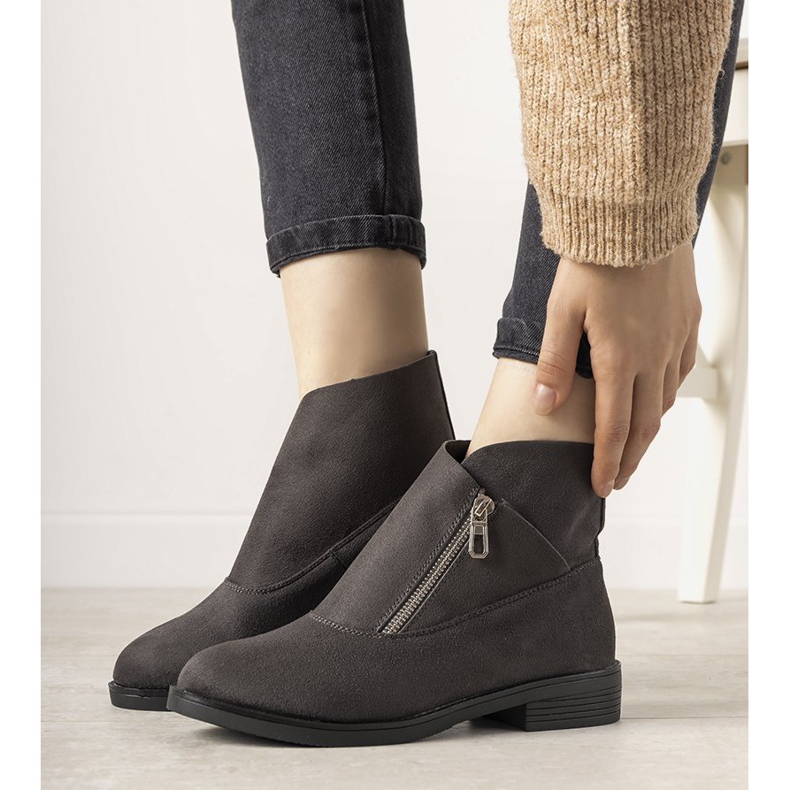 Šedé boty na plochém podpatku Belados šedá 1