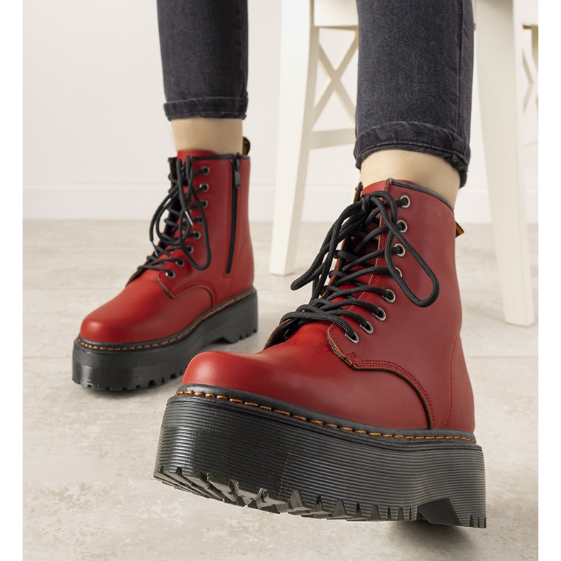 Červené dámské kozačky Madeline 2 Červené dámské kozačky Madeline 2