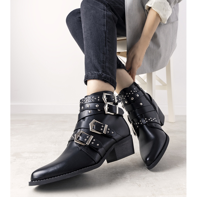 Černé kovbojské boty s pruhy Ergost černý 1