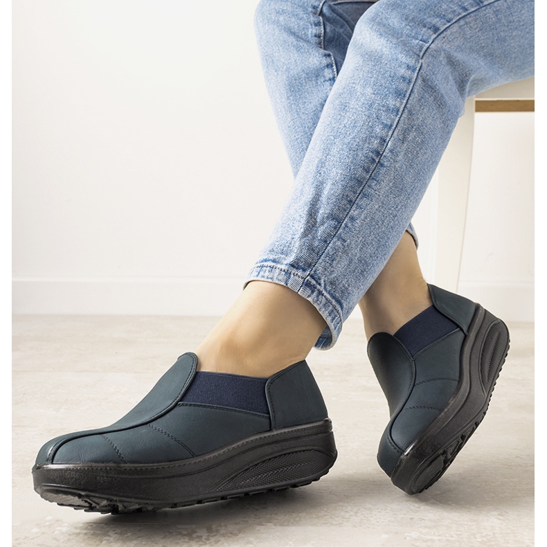 Tmavě modré boty na vysoké podrážce Spike modrý 1