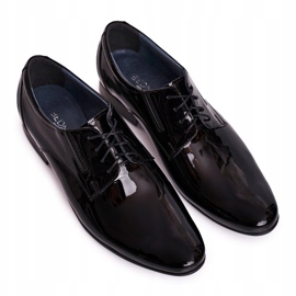 Bednarek Polish Shoes Pánské černé lakované kožené pantofle Bednarek černá 2