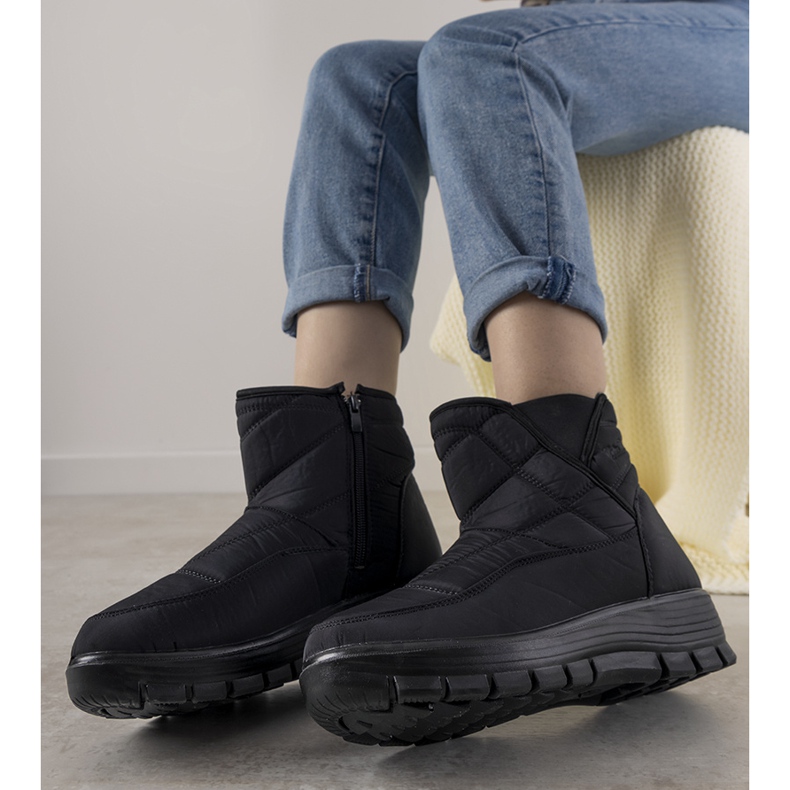 Černé dámské sněhové boty od Trens černá 1