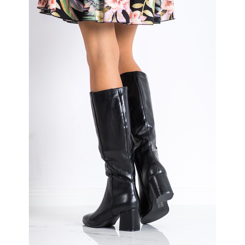 M.Daszyński Teplé boty ve špice černý 2