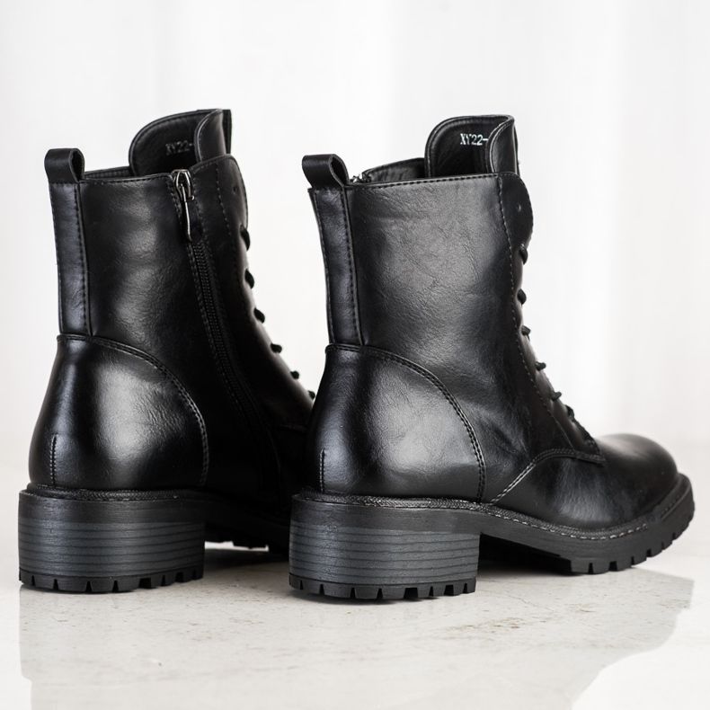 Klasičtí pracovníci VINCEZA černá 1