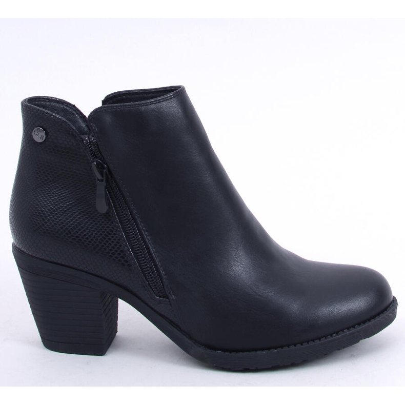 Černé kozačky na vysokém podpatku 9B1037 Black černý 2