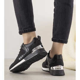 Černé tenisky s motivem krokodýlí kůže Zariza černá 1 Černé tenisky s motivem krokodýlí kůže Zariza černá 1