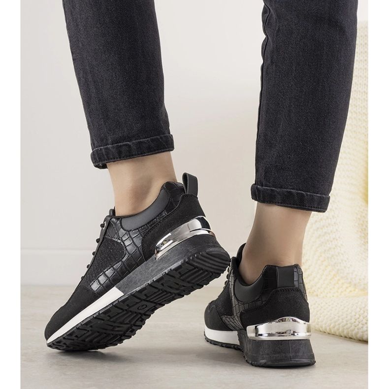 Černé tenisky s motivem krokodýlí kůže Zariza černá 1