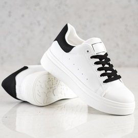 Ideal Shoes Klasické bílé tenisky bílý 1