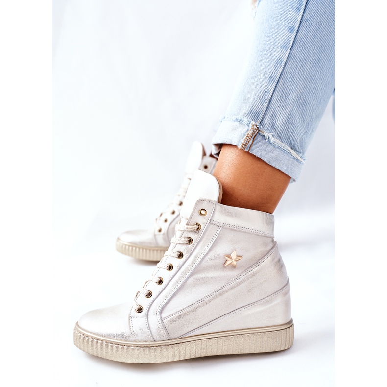 Lewski Shoes Dámské sportovní kožené boty Lewski Golden 3079 zlatý 1