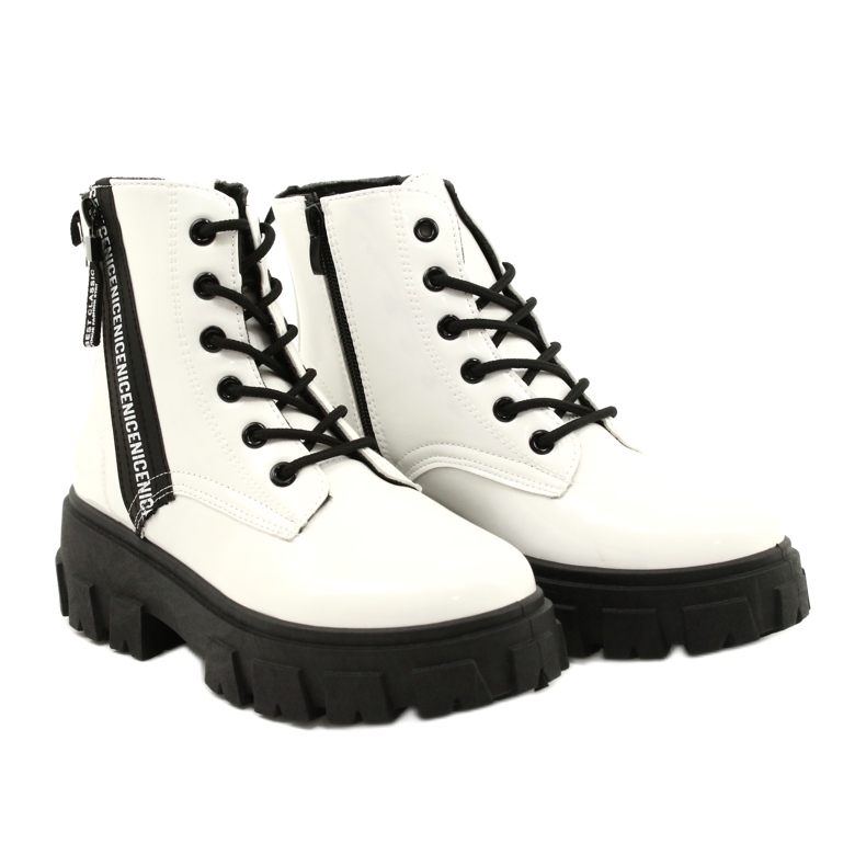 News Workery Timberki 21BT26-4266 White bílý černý 3