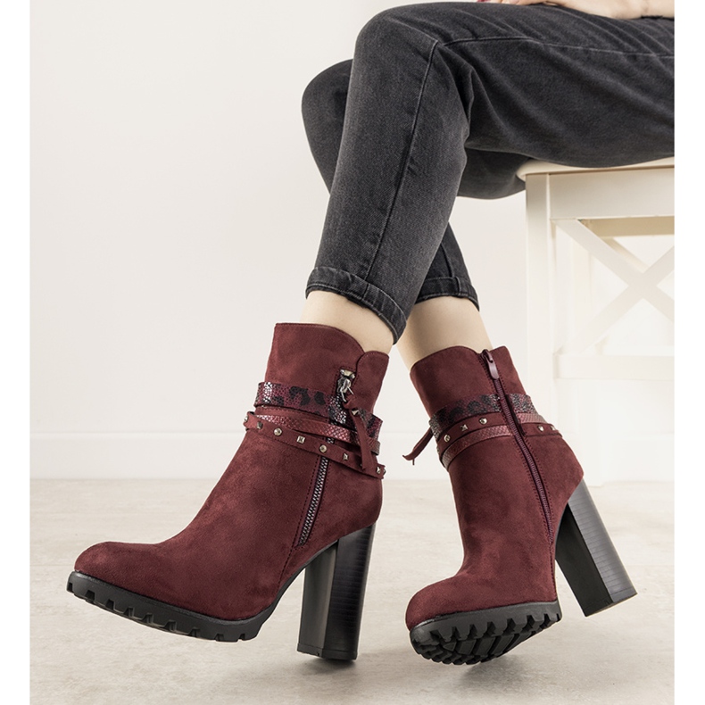 Dámské barelské semišové kozačky Barella na sloupku červené 1