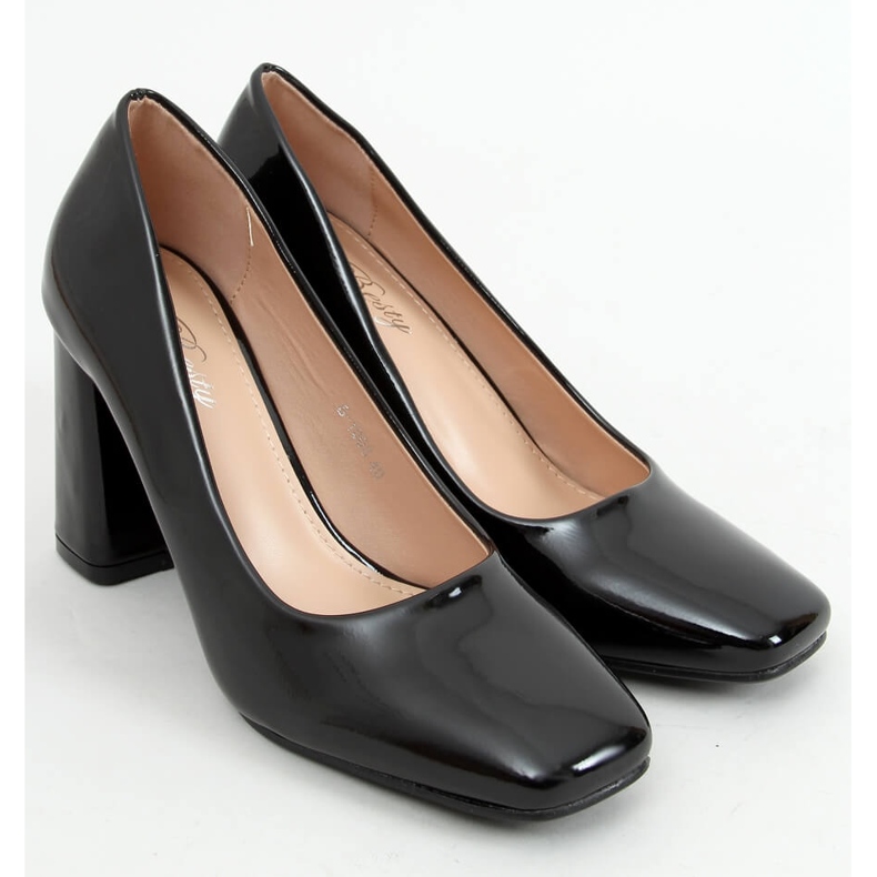 Čerpadla na černém sloupku S-1008 Black černá 1 Čerpadla na černém sloupku S-1008 Black černá 1