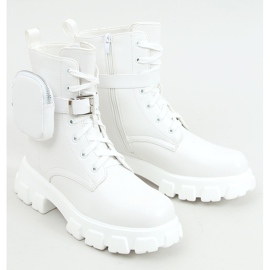 Bílé pracovní boty s pouzdrem 7705 White bílý 1