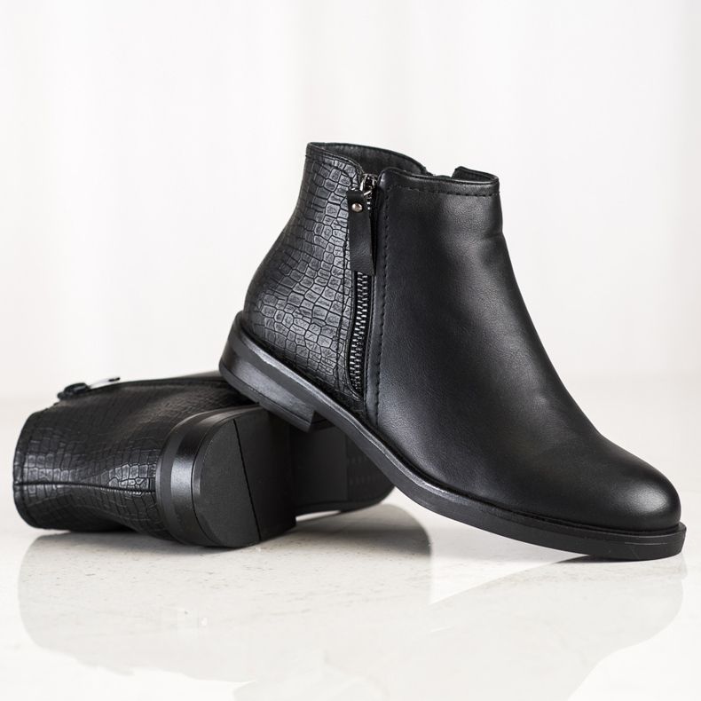 Clowse Neformální boty s hadím potiskem černá 1