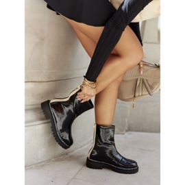 S.Barski Dámské teplé černé lakované boty Merellien černá 2