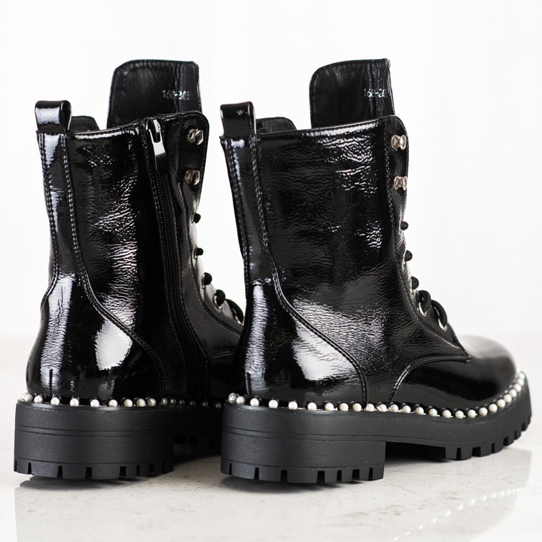 Bestelle Černí dělníci s perlami černá 1