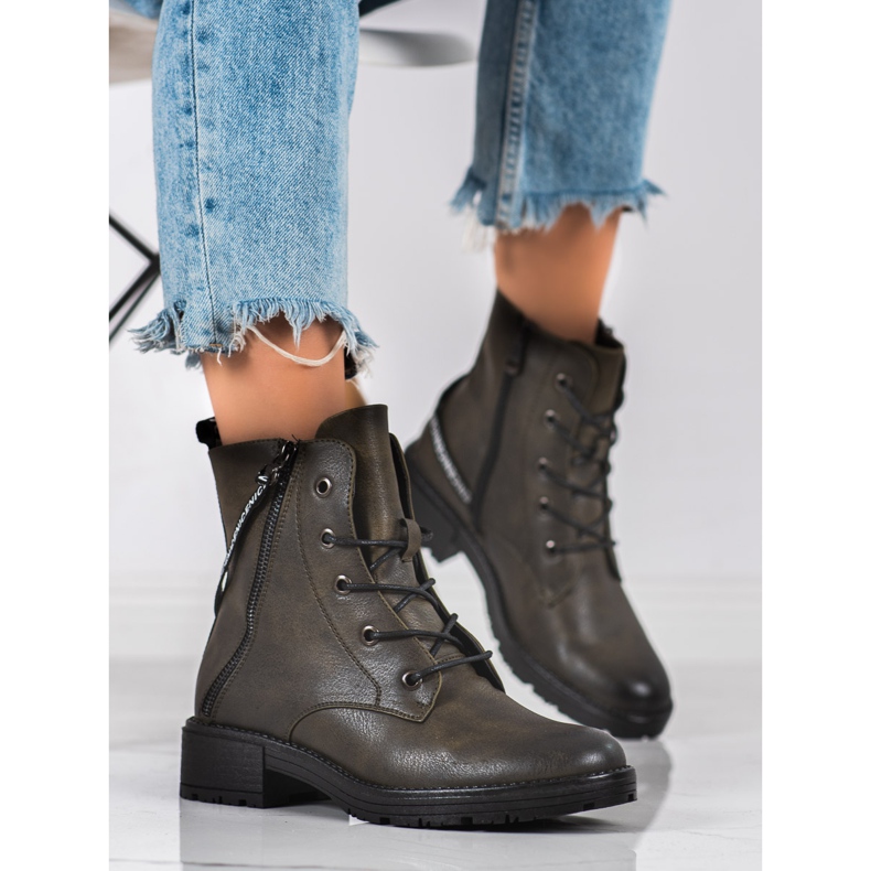 Kozačky s ozdobným páskem Vinceza zelená 2