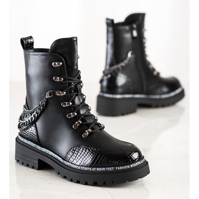 S. BARSKI Dělníci s řetězem od S. Bararského černá 1