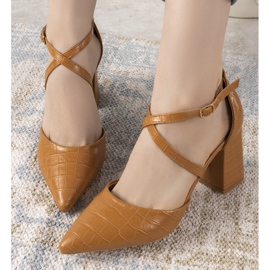 Hnědé lodičky na sloupku Strutt hnědý 1