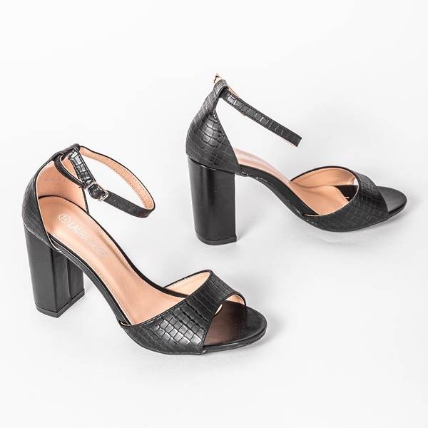 Černé sandály na sloupku Milano černá 1