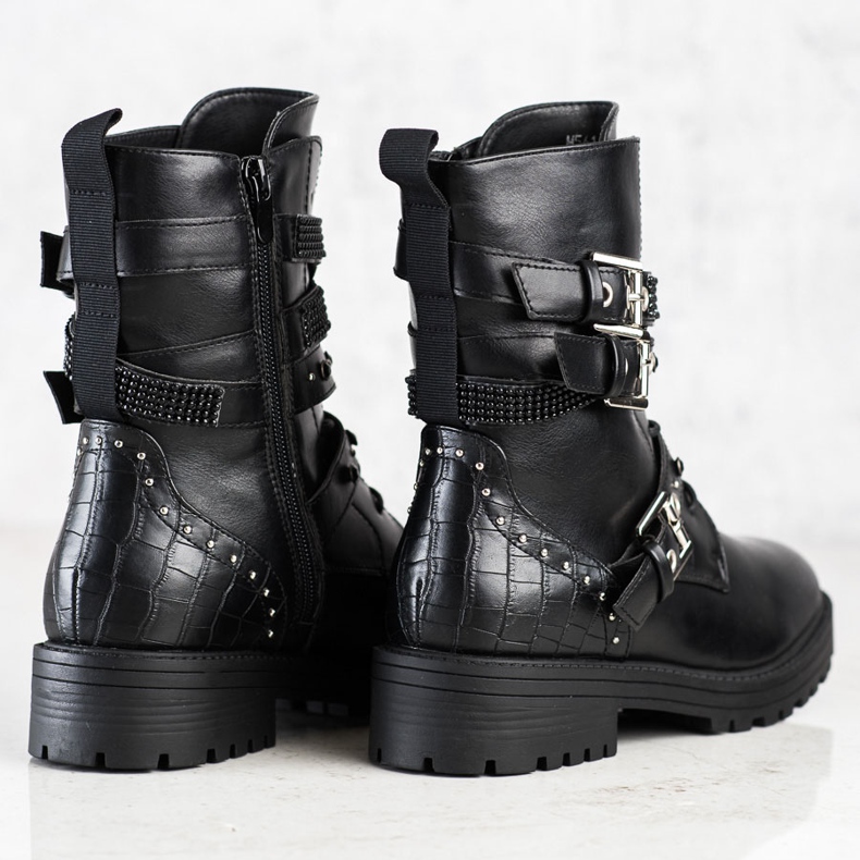 Erynn Černí dělníci s ozdobnými sponami černá 1