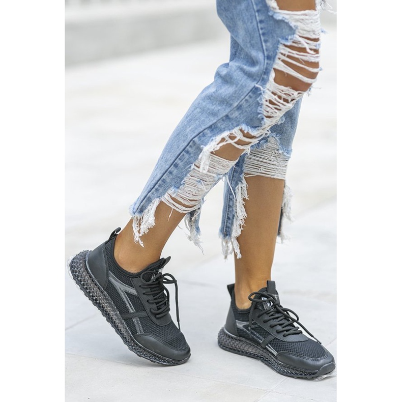 Černé tenisky s ozdobami Lil černá 1 Černé tenisky s ozdobami Lil černá 1