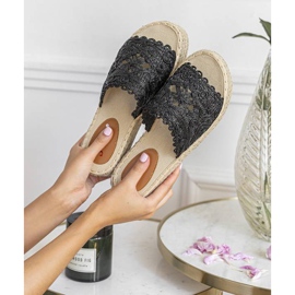 Černé pantofle na platformě Sudden Draft černá 1 Černé pantofle na platformě Sudden Draft černá 1