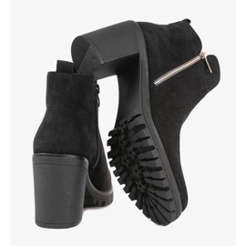 Černé kotníkové boty na malém postu černý 1