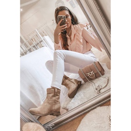 Béžové kotníkové boty od Venicia béžový 1 Béžové kotníkové boty od Venicia béžový 1