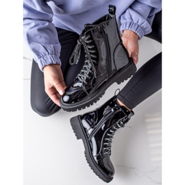 Goodin Patent Boots Love černý 2