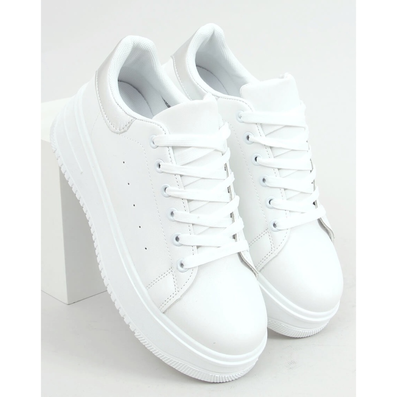Bílé dámské tenisky T0YD8240-5 WHITE / SILVER bílý stříbro 2