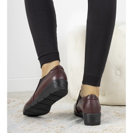Burgundsko brogues na klín Salas červený 1