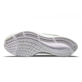 Běžecké boty Nike Air Zoom Pegasus 38 M CW7356-700 bílý zelený 2