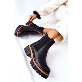 Černé kožené boty Maciejka 05312-01 černá 1