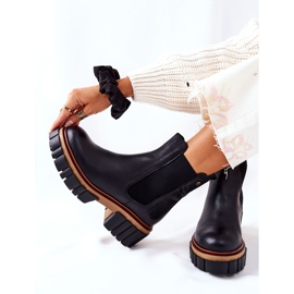 Černé kožené boty Maciejka 05312-01 černý 2