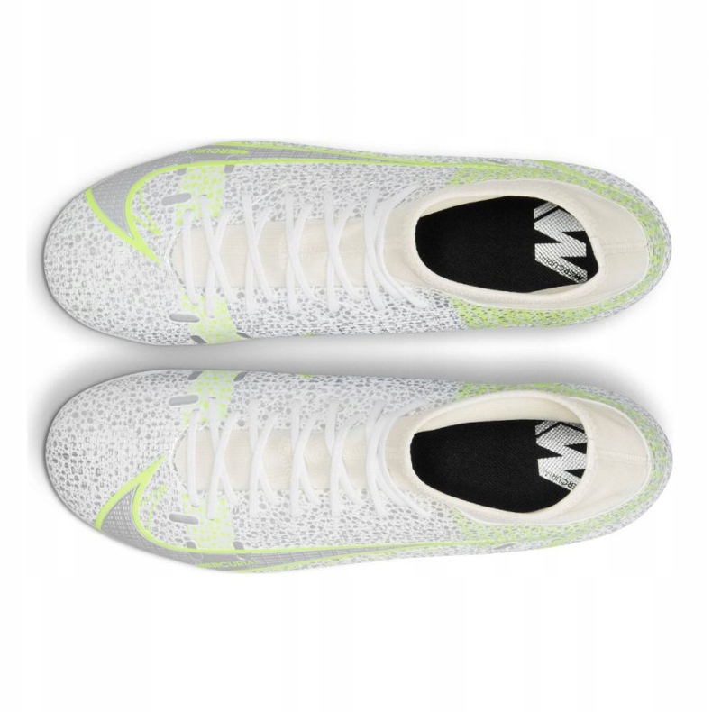Kopačky Nike Superfly 8 Academy Ag M CV0842-107 stříbro 4