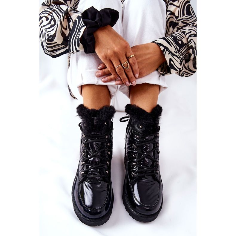 POTOCKI Sněhule s vysokou kožešinou izolované černé kýchání černá 2 POTOCKI Sněhule s vysokou kožešinou izolované černé kýchání černá 2